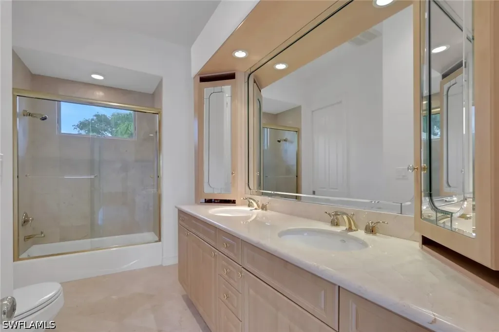 6020 Green Boulevard Naples FL 34116
