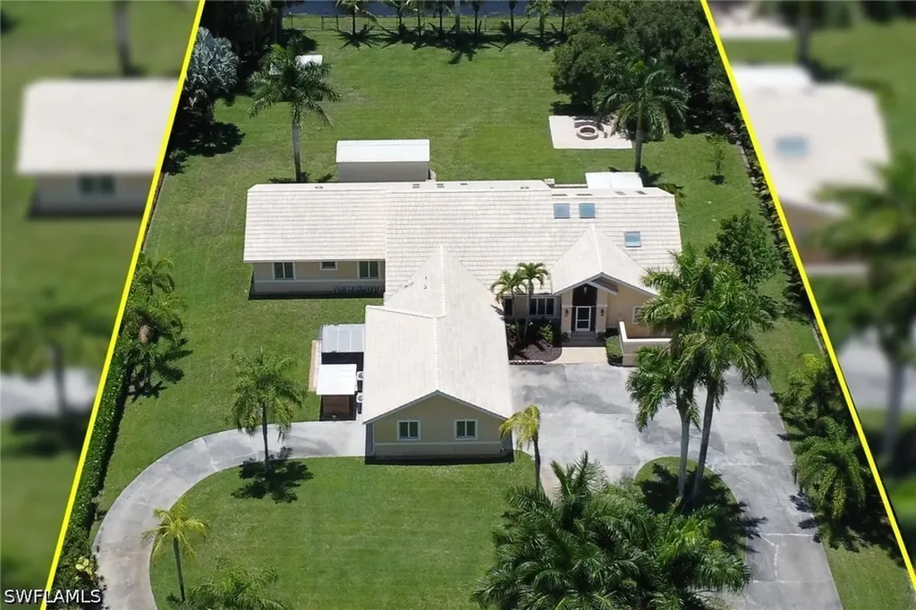 6020 Green Boulevard Naples FL 34116