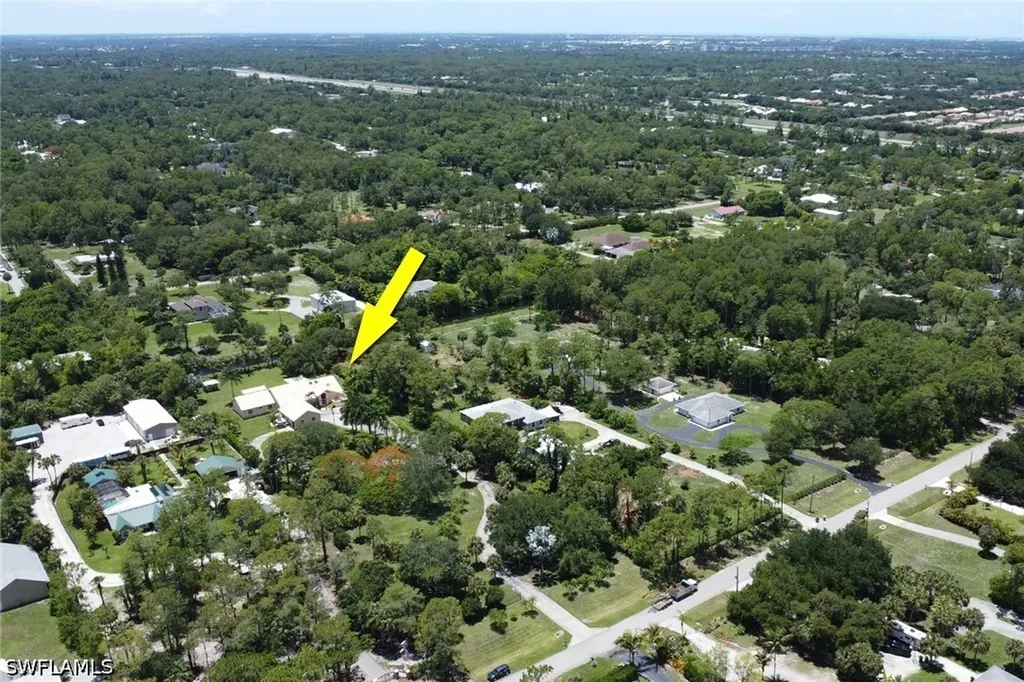 6020 Green Boulevard Naples FL 34116