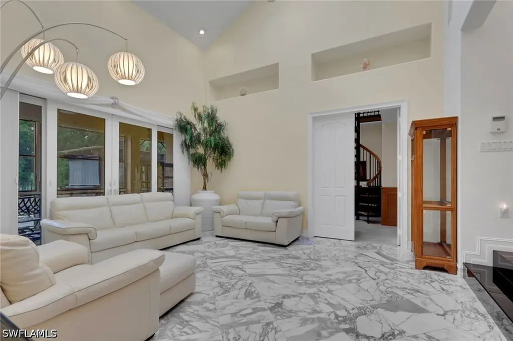 6020 Green Boulevard Naples FL 34116