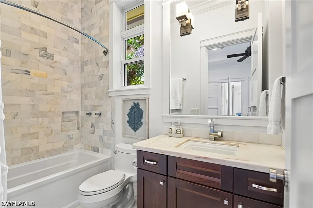 615 Binnacle Drive Naples FL 34103