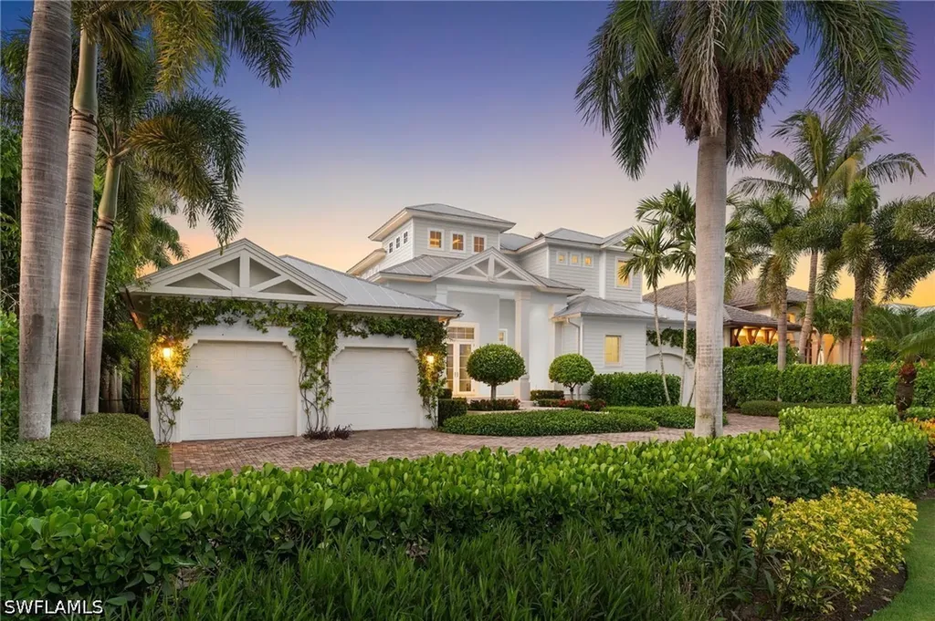 615 Binnacle Drive Naples FL 34103