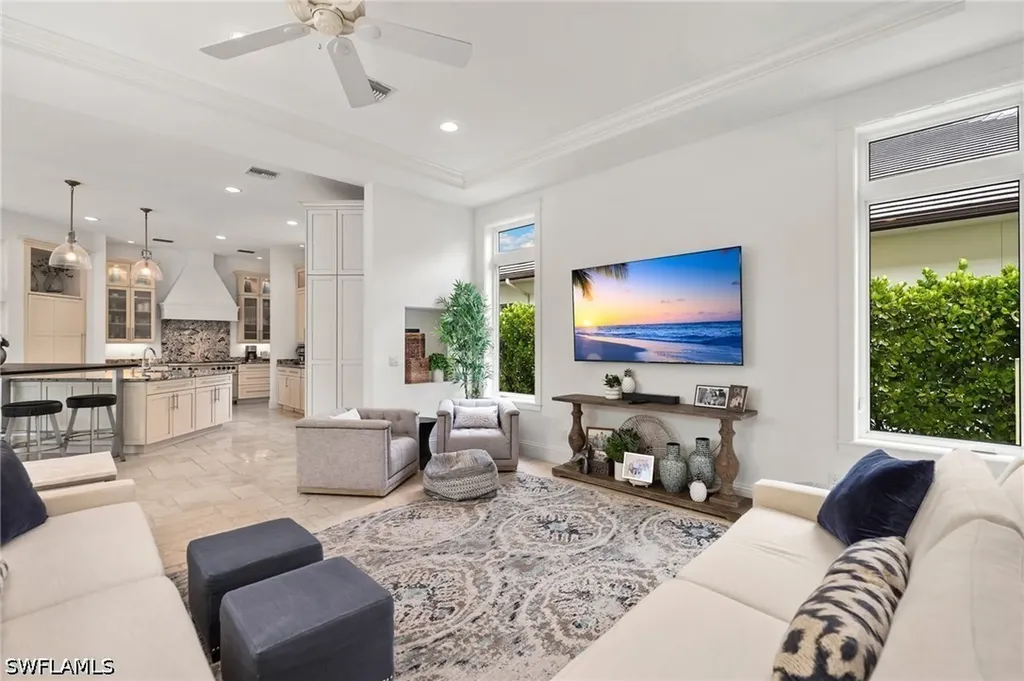 615 Binnacle Drive Naples FL 34103