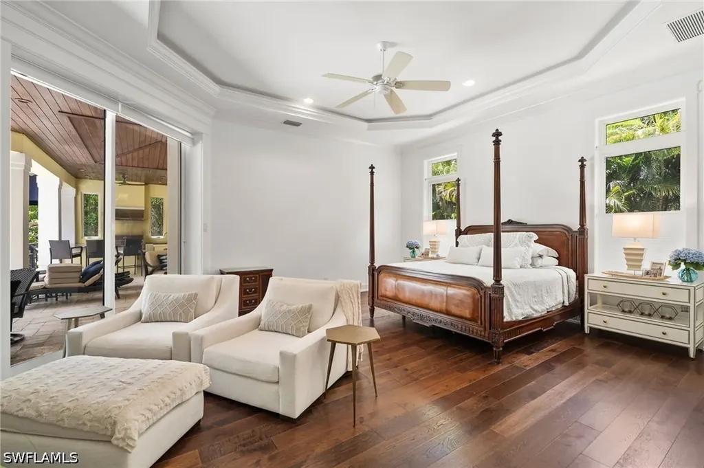 615 Binnacle Drive Naples FL 34103