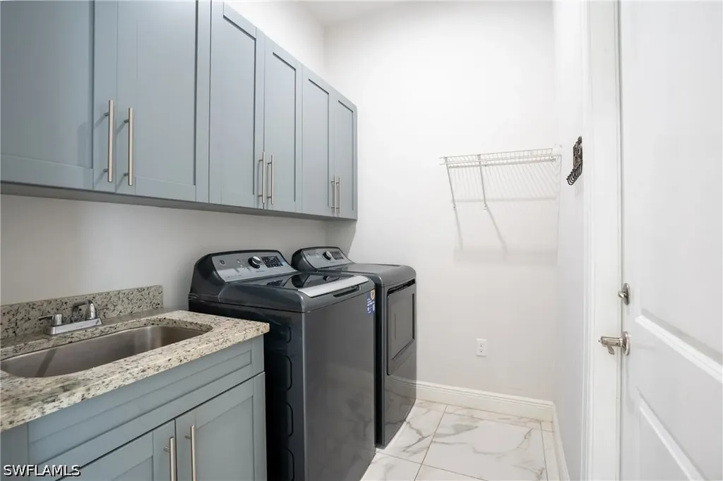 3845 47th Avenue NE Naples FL 34120