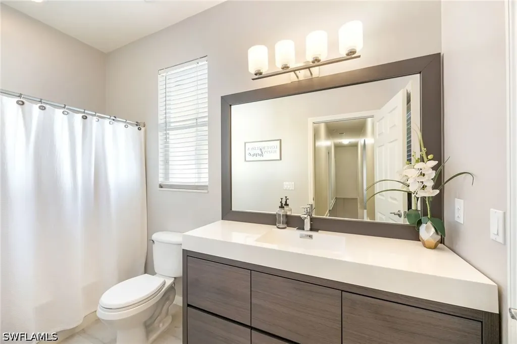 382 Burnt Pine Drive Naples FL 34119