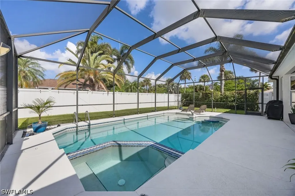 382 Burnt Pine Drive Naples FL 34119