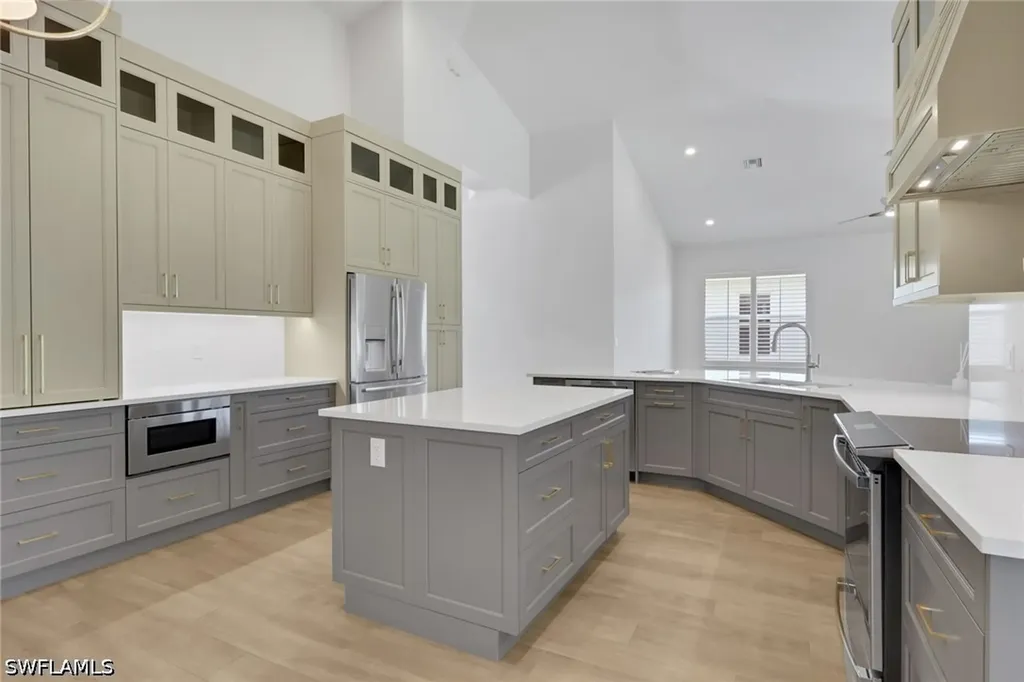 6391 Old Mahogany Court Naples FL 34109