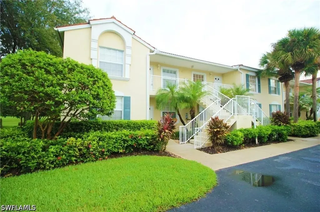 2925 Cypress Trace Circle Naples FL 34119
