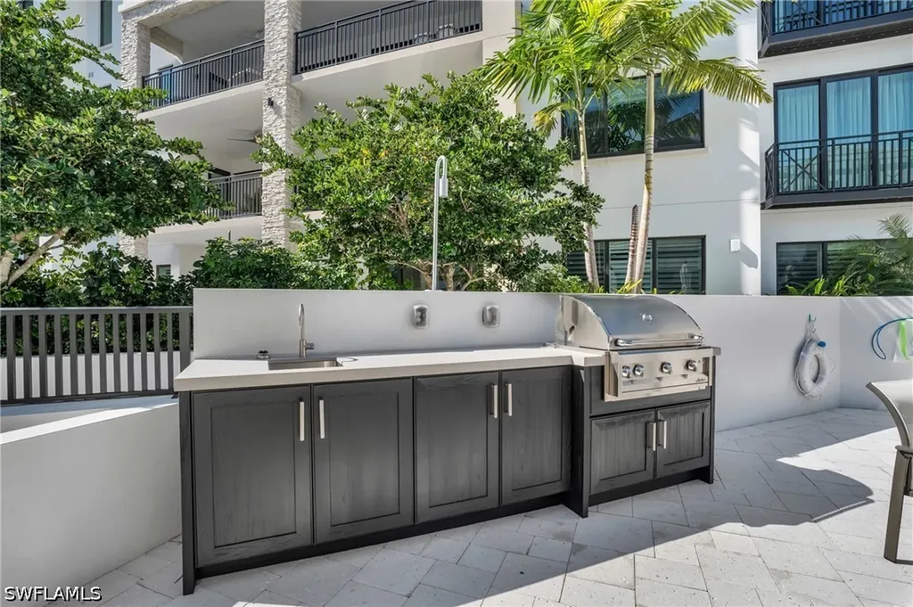 1130 3rd Avenue S Naples FL 34102
