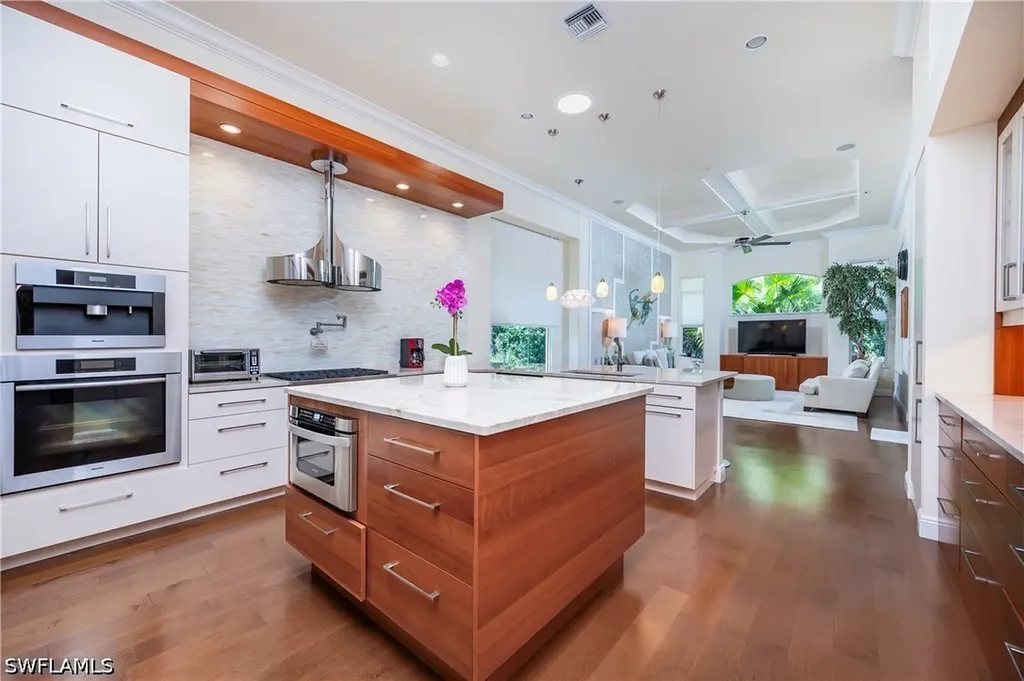 7657 Mulberry Lane Naples FL 34114