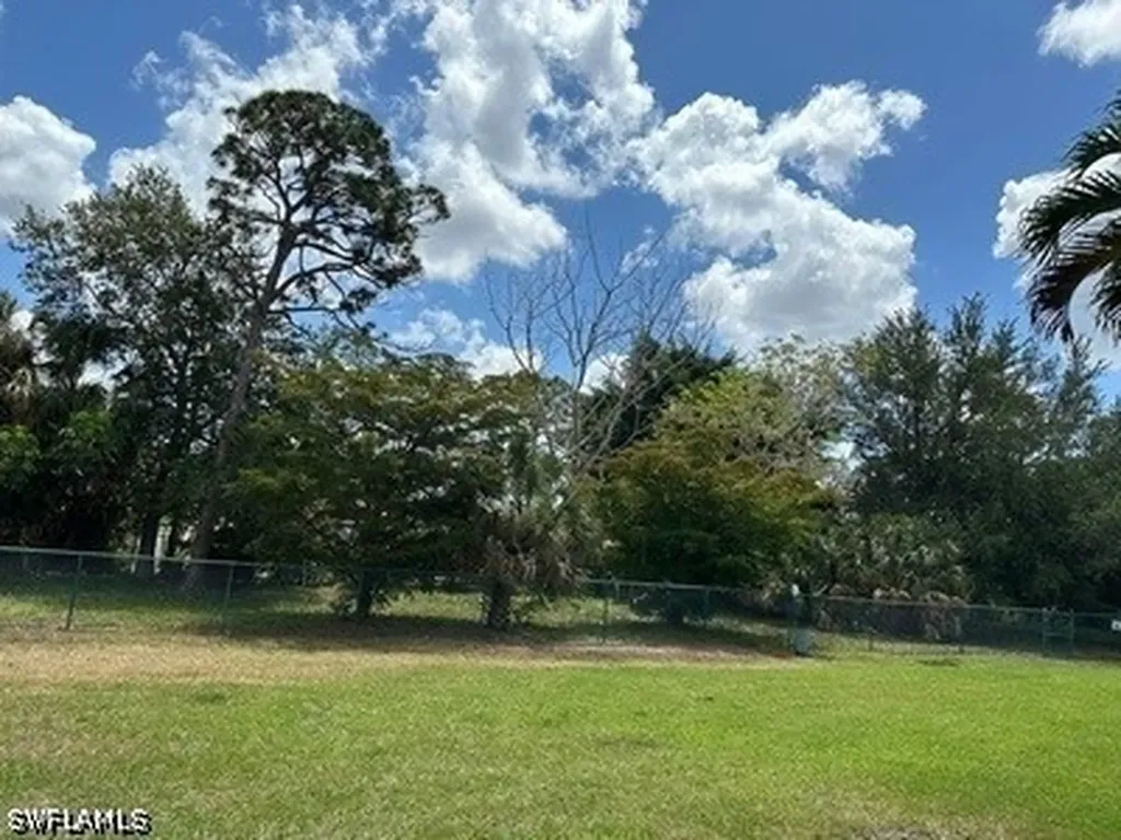 27103 Matheson Avenue Bonita Springs FL 34135