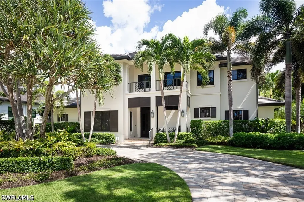 3170 Crayton Road Naples FL 34103