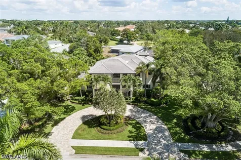 3170 Crayton Road Naples FL 34103