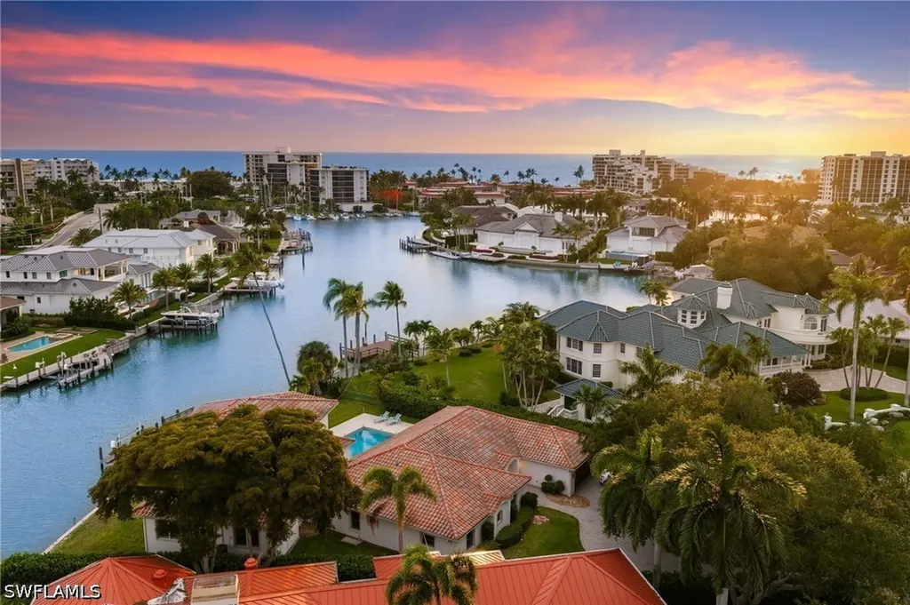 350 Bow Line Bend Naples FL 34103