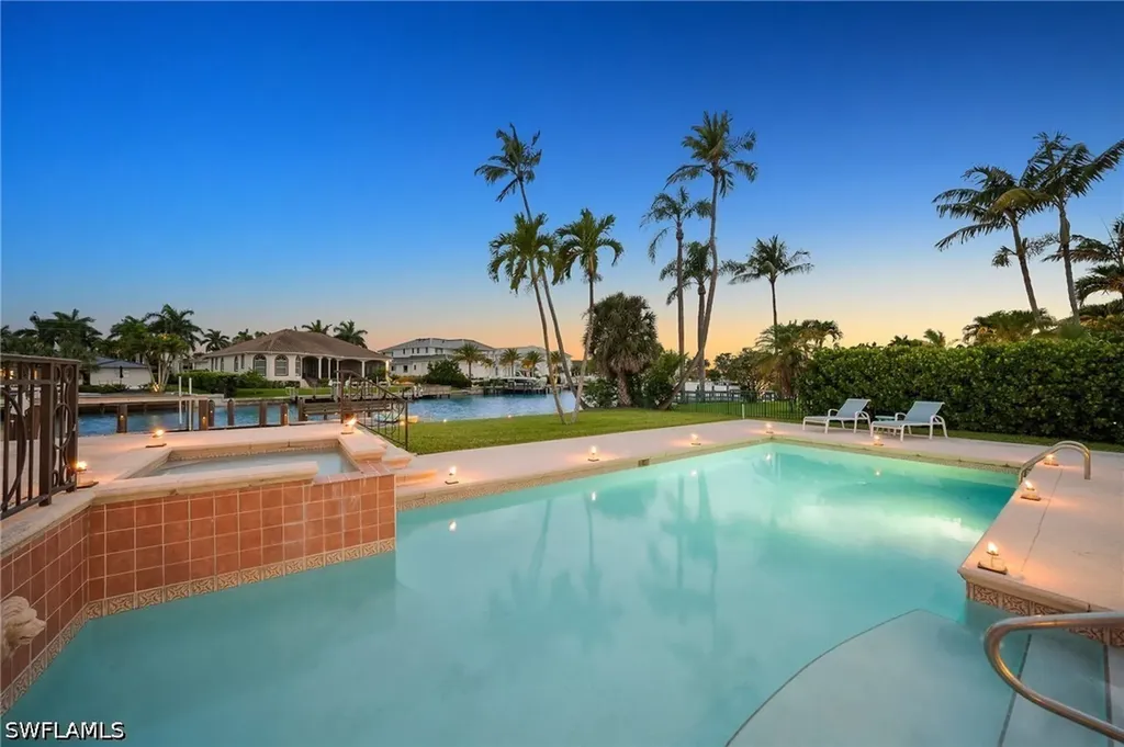 350 Bow Line Bend Naples FL 34103