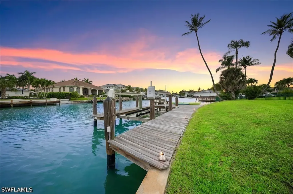350 Bow Line Bend Naples FL 34103