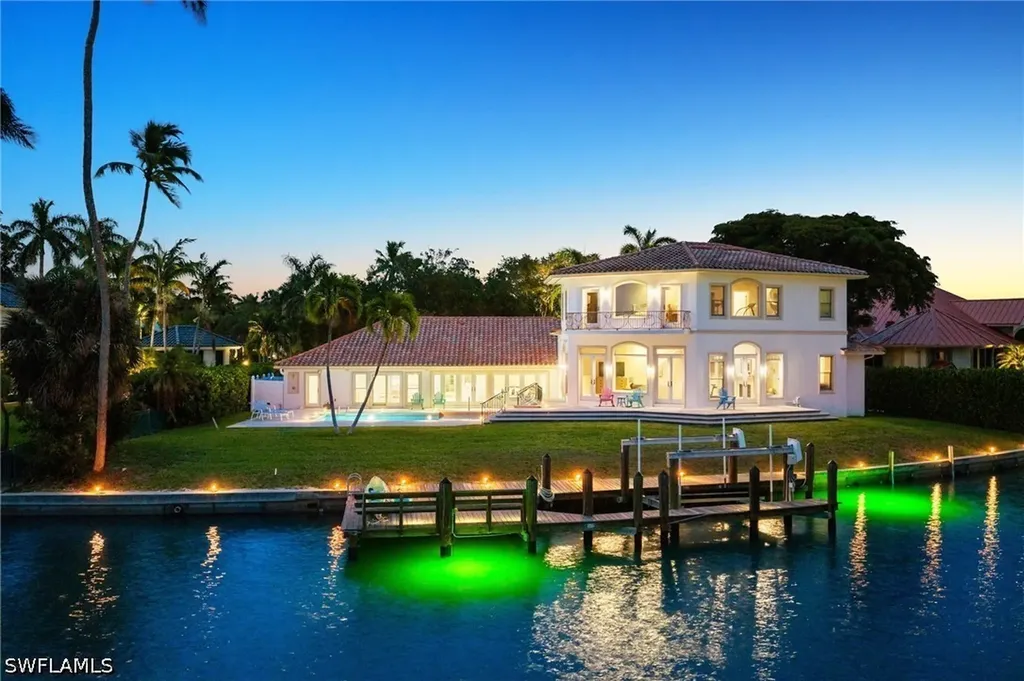 350 Bow Line Bend Naples FL 34103