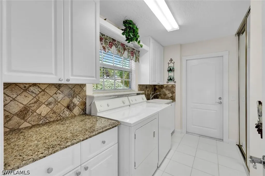 3142 Andorra Court Naples FL 34109