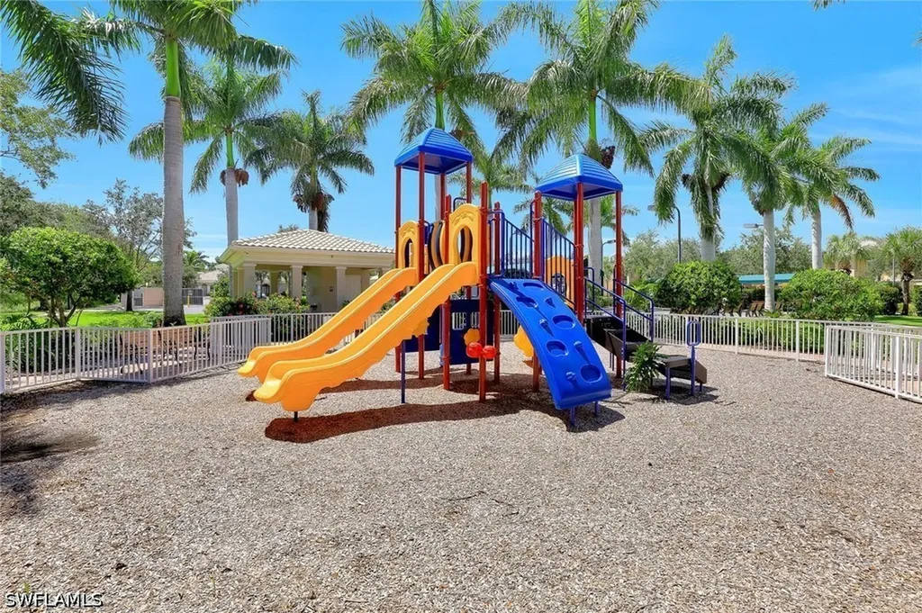 3142 Andorra Court Naples FL 34109