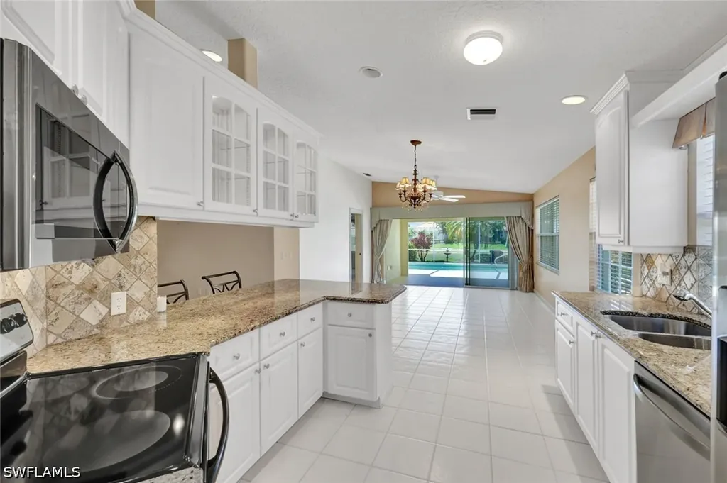 3142 Andorra Court Naples FL 34109