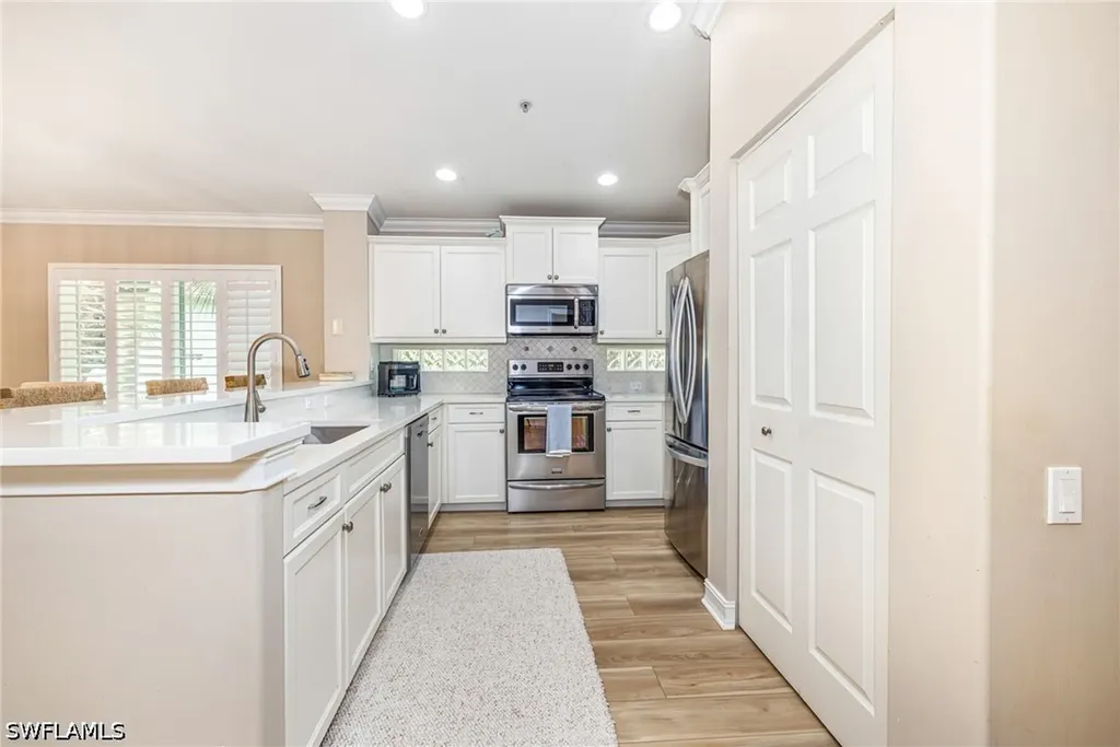975 Tarpon Cove Drive Naples FL 34110