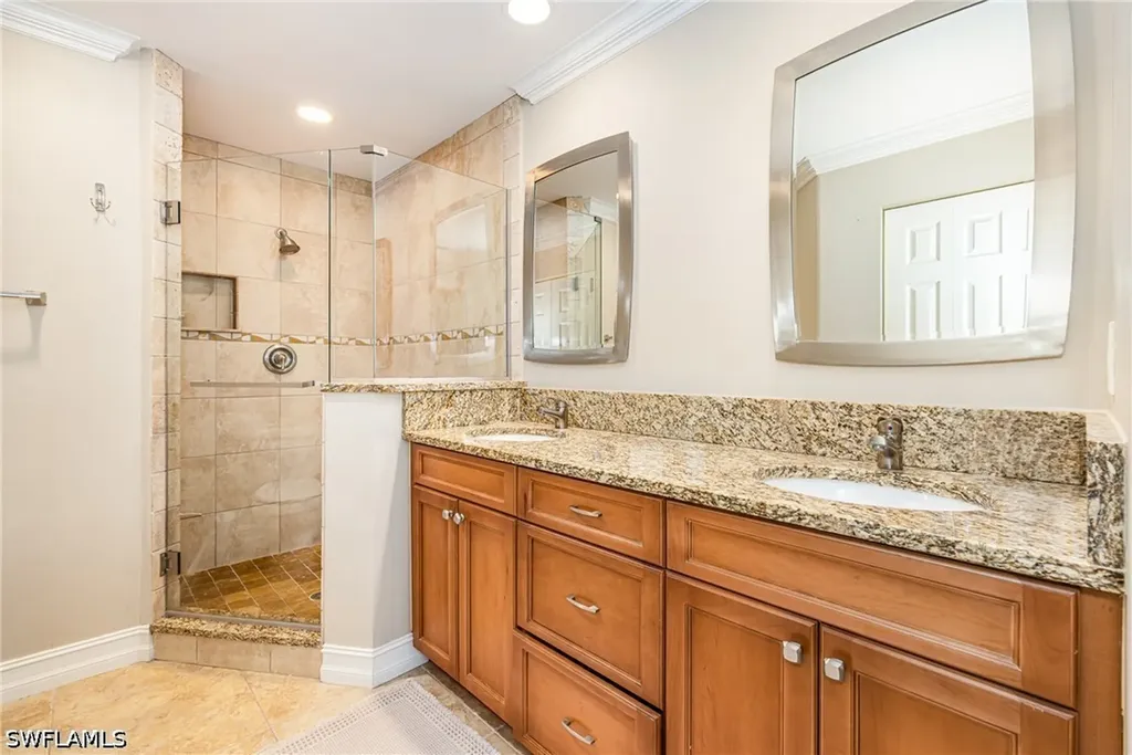 975 Tarpon Cove Drive Naples FL 34110