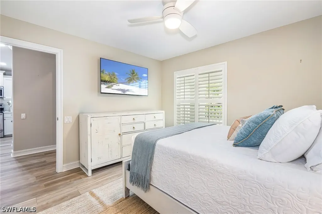 975 Tarpon Cove Drive Naples FL 34110