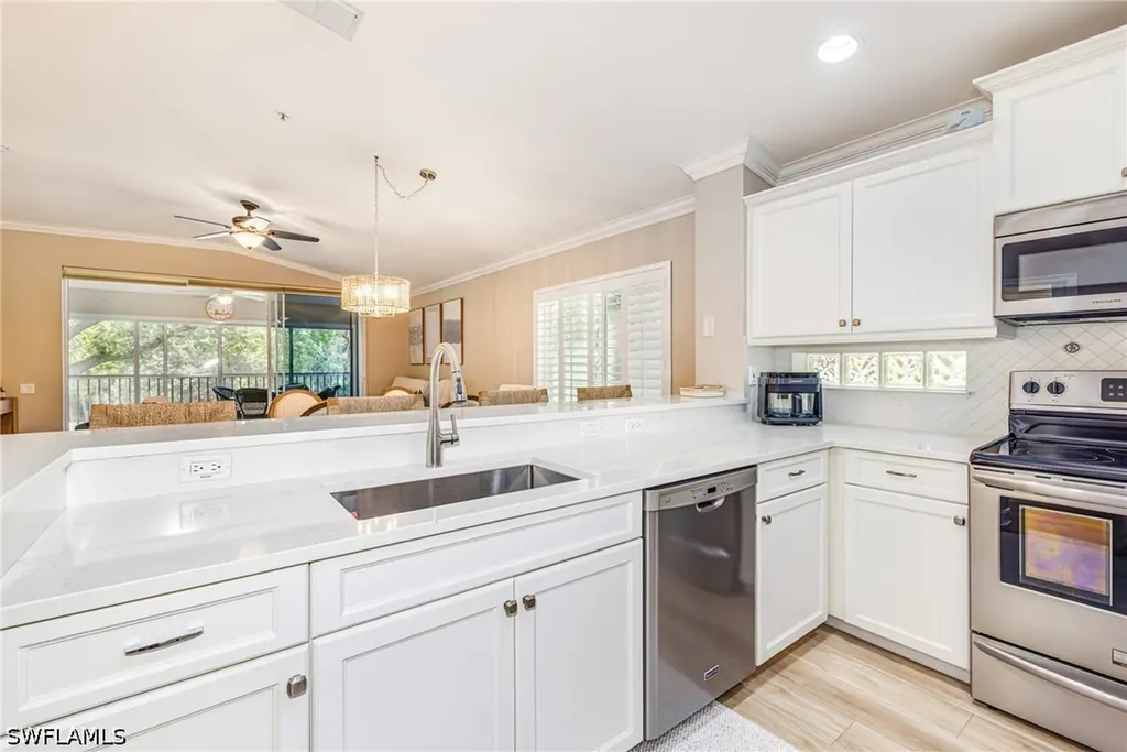 975 Tarpon Cove Drive Naples FL 34110