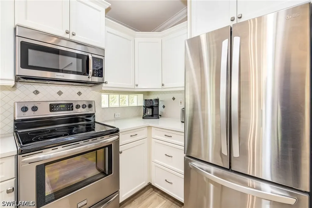 975 Tarpon Cove Drive Naples FL 34110