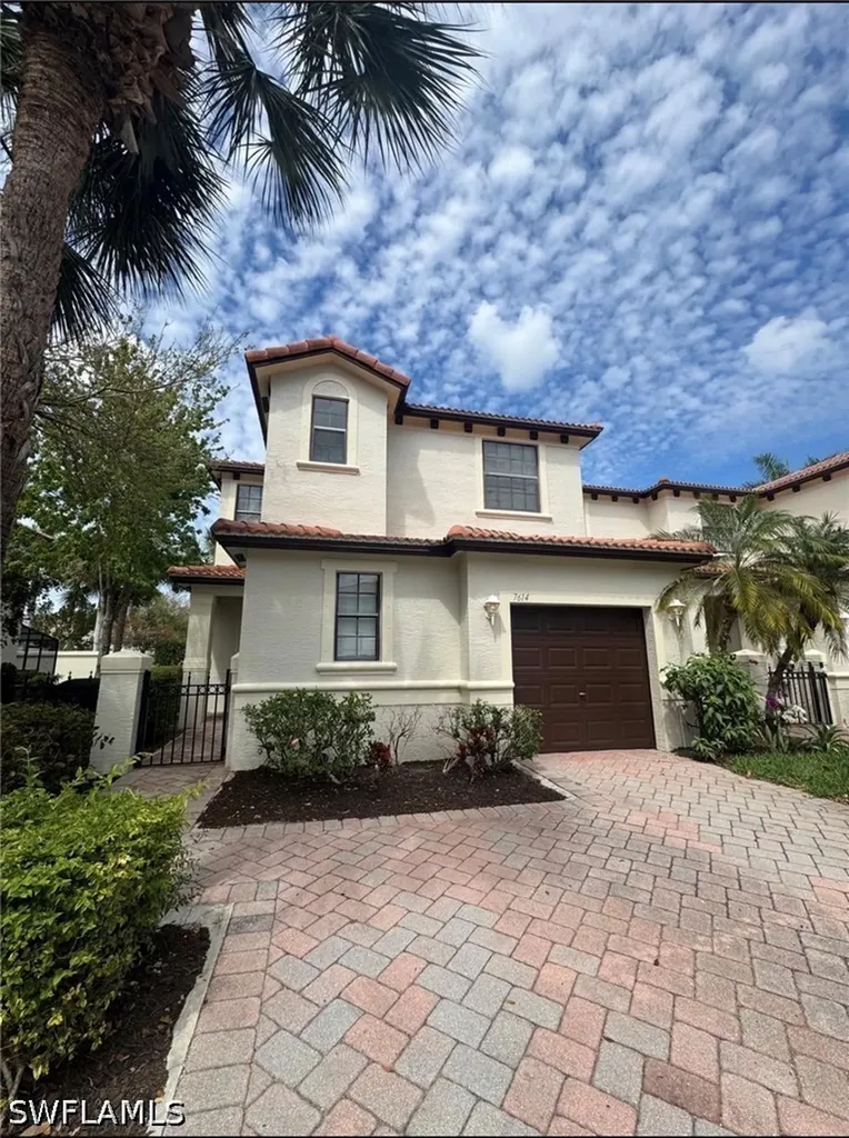 7614 Bristol Circle Naples FL 34120