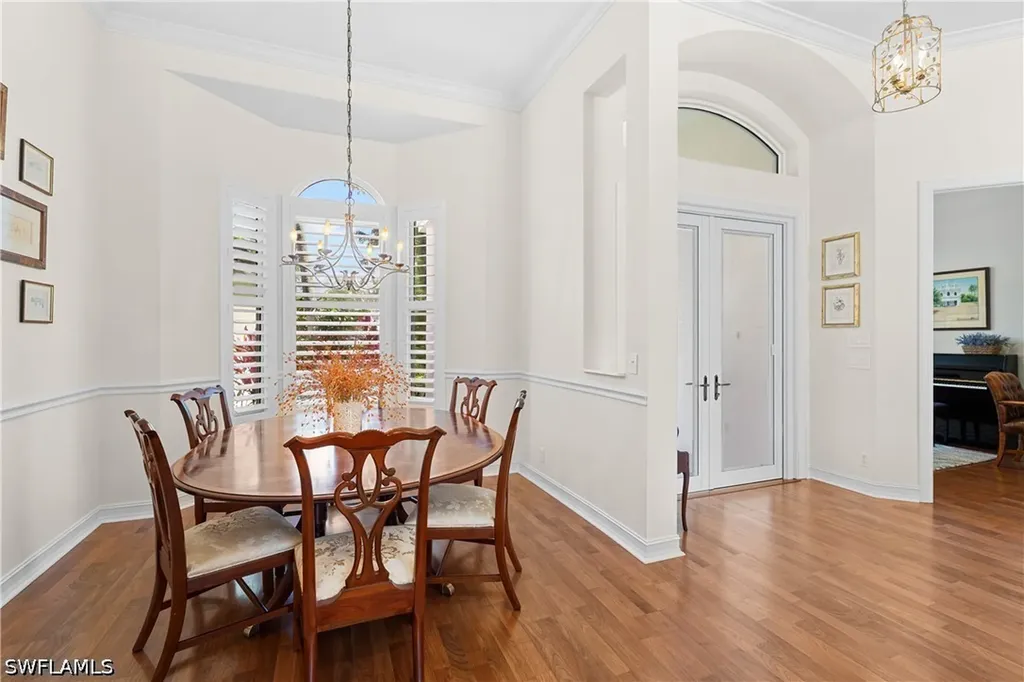 2039 Mission Drive Naples FL 34109