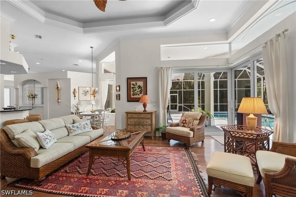 2039 Mission Drive Naples FL 34109