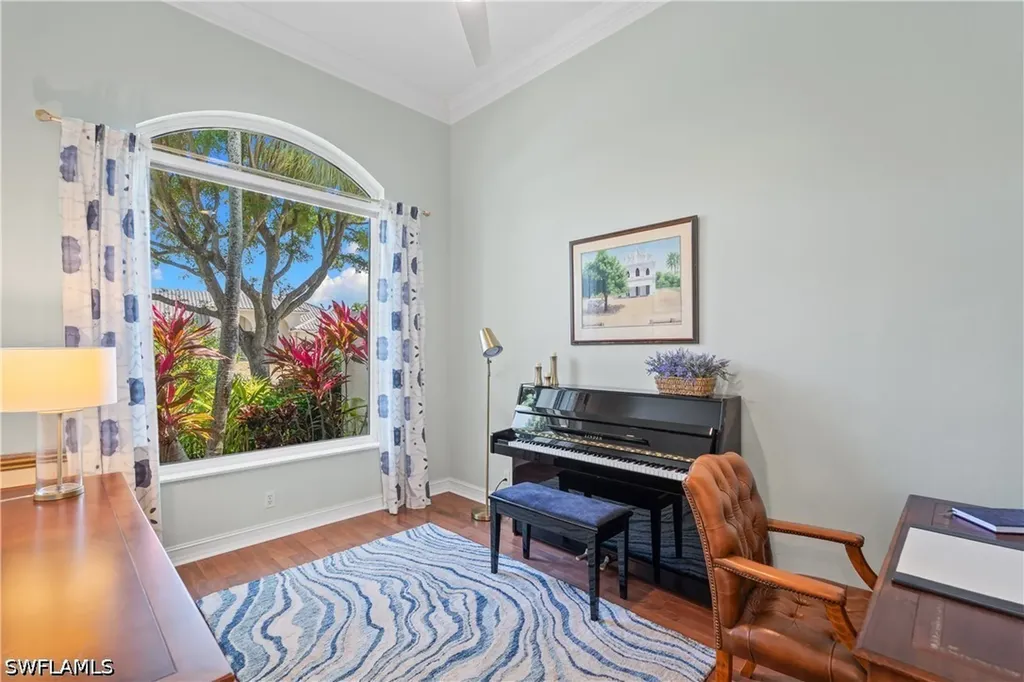 2039 Mission Drive Naples FL 34109