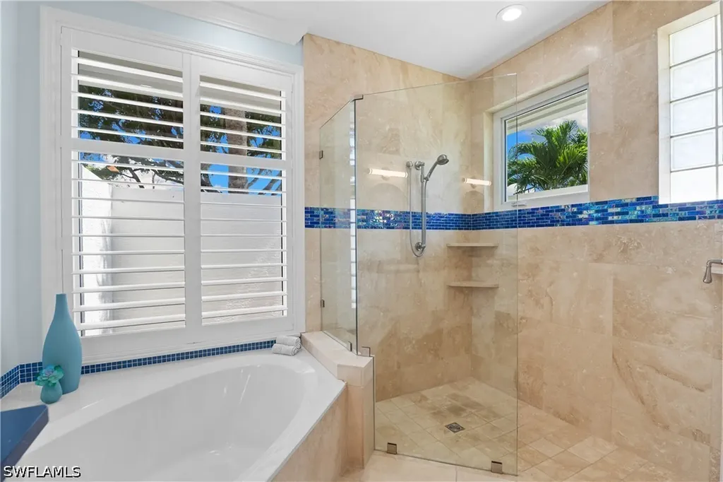 2039 Mission Drive Naples FL 34109