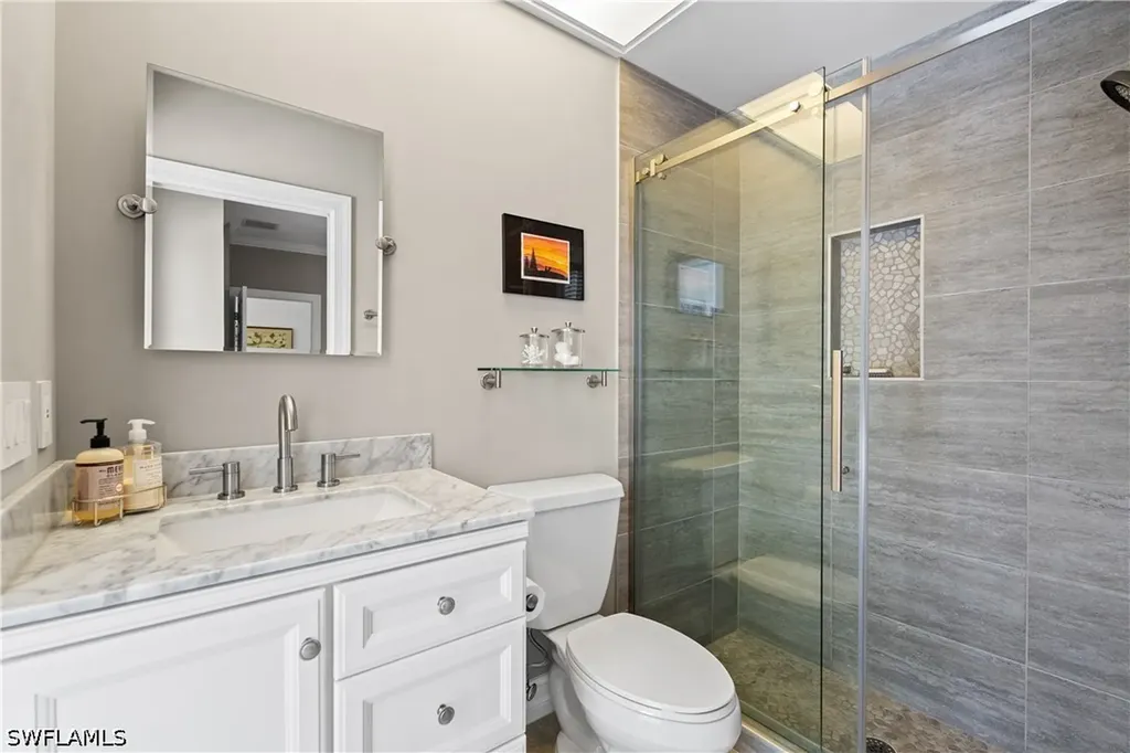 2039 Mission Drive Naples FL 34109
