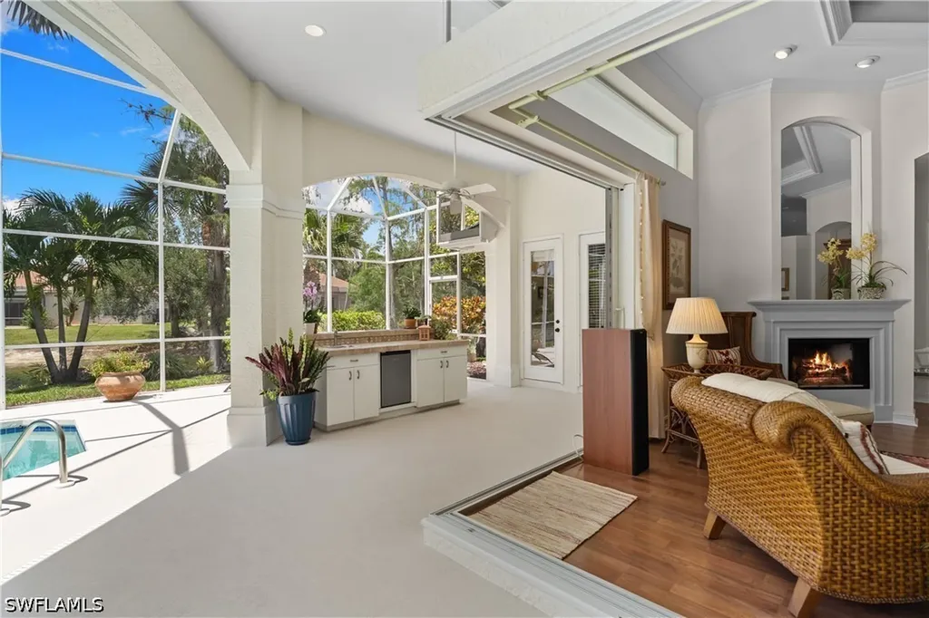 2039 Mission Drive Naples FL 34109