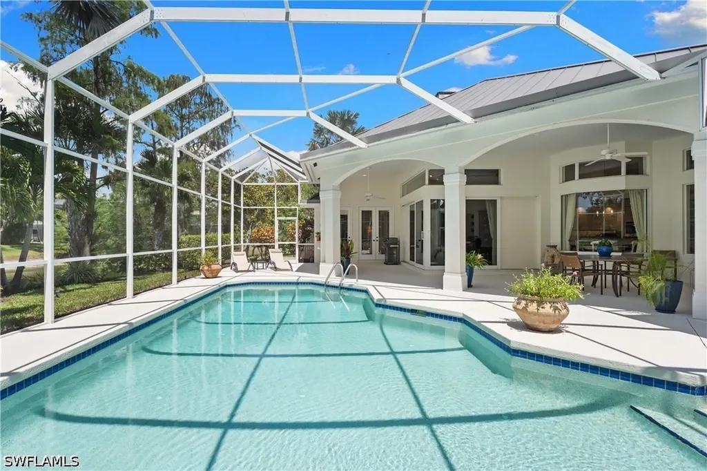 2039 Mission Drive Naples FL 34109
