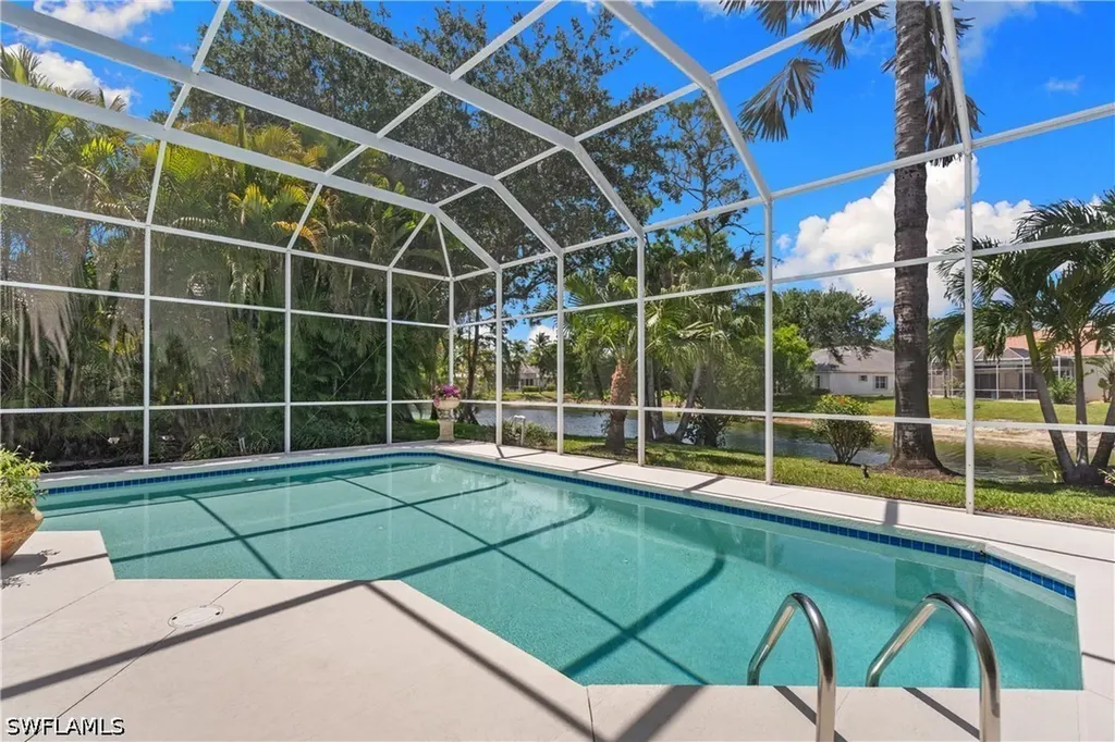 2039 Mission Drive Naples FL 34109
