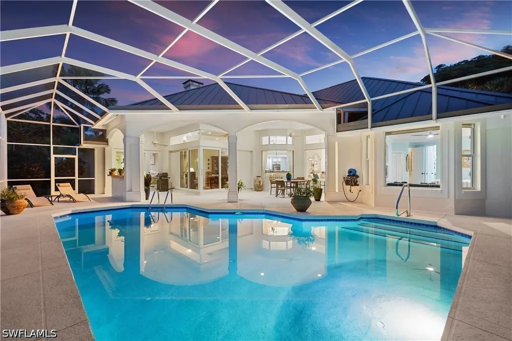 2039 Mission Drive Naples FL 34109