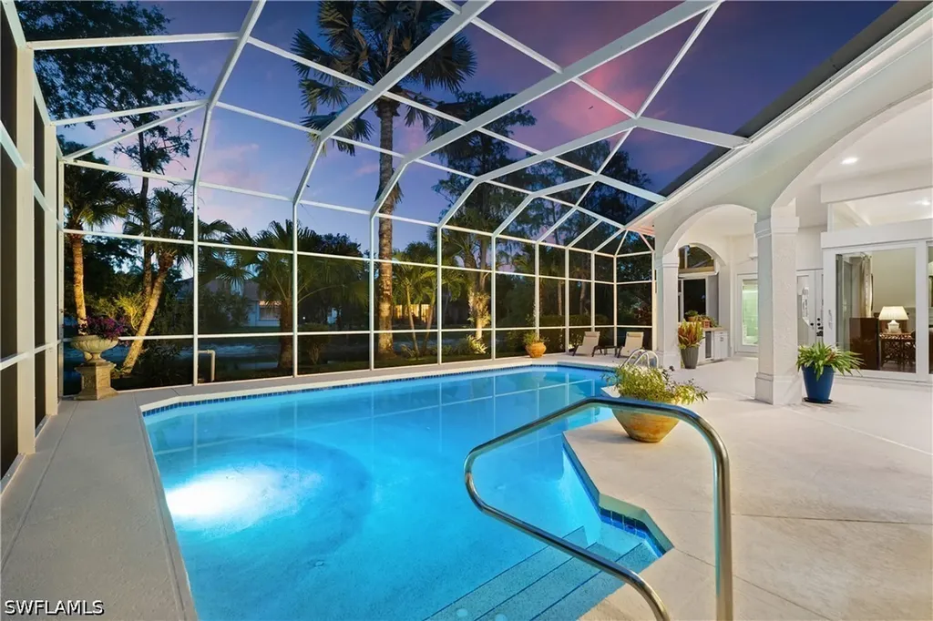 2039 Mission Drive Naples FL 34109