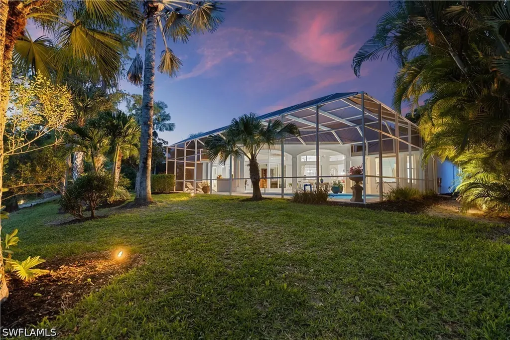2039 Mission Drive Naples FL 34109