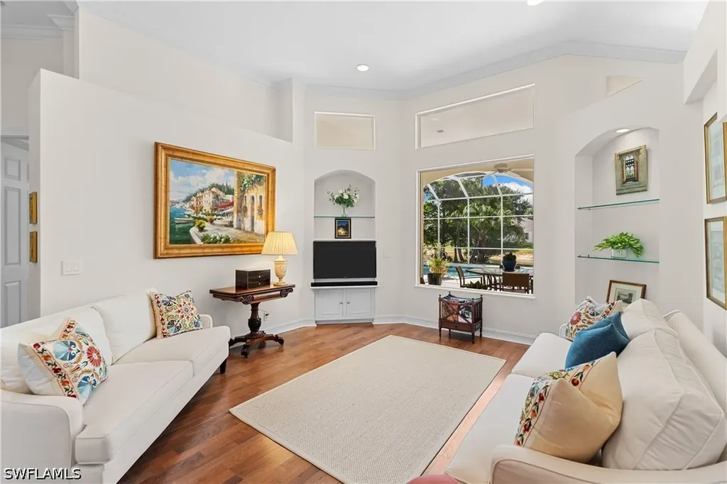 2039 Mission Drive Naples FL 34109