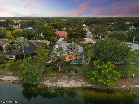 2039 Mission Drive Naples FL 34109