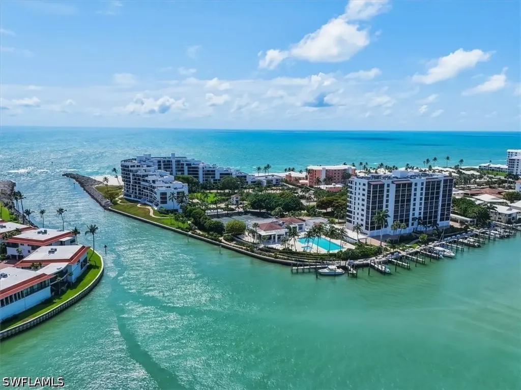 Naples FL, 2400 Gulf Shore Boulevard N, Unit 604