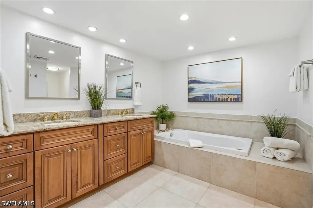 2400 Gulf Shore Boulevard N Naples FL 34103