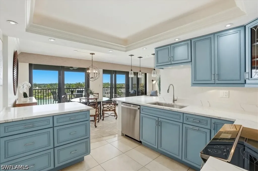 2400 Gulf Shore Boulevard N Naples FL 34103