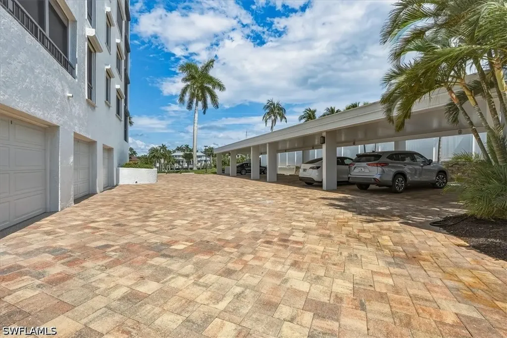 2400 Gulf Shore Boulevard N Naples FL 34103