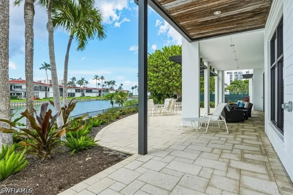2400 Gulf Shore Boulevard N Naples FL 34103