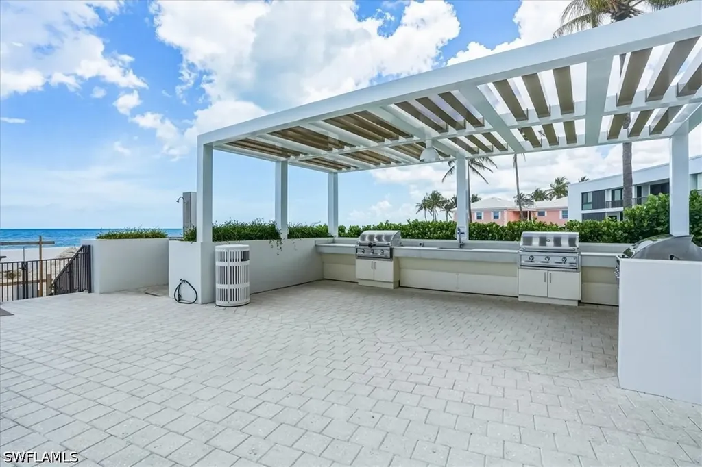 2400 Gulf Shore Boulevard N Naples FL 34103